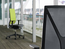 Lade das Bild in den Galerie-Viewer, Büromöbel/Bürostuhl/Drehstuhl/Girsberger Yanos